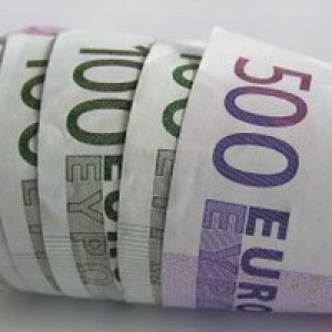 peniaze-bankovky-euro-mena.jpg